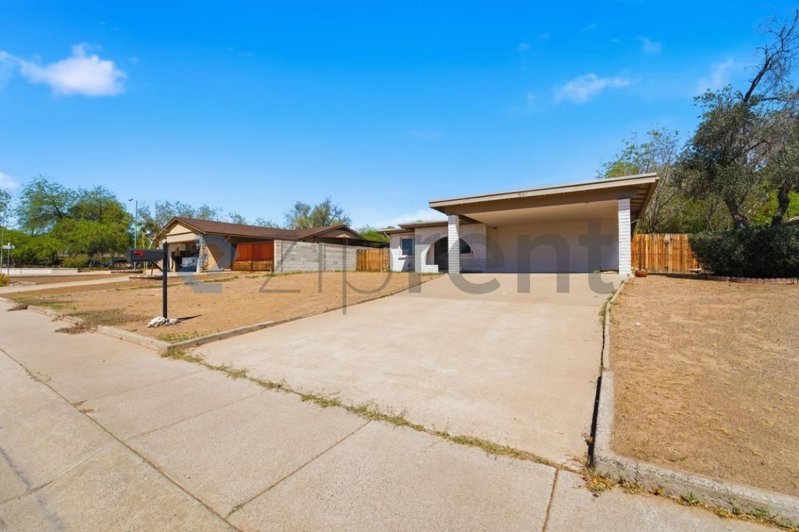 9037 N 14th St - Photo 6 of 35