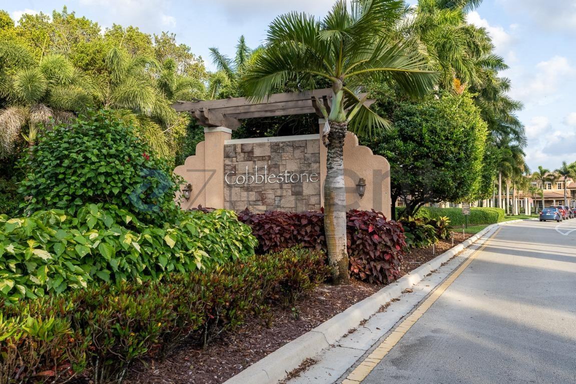 708 Sw 147th Ave - Photo 2 of 39