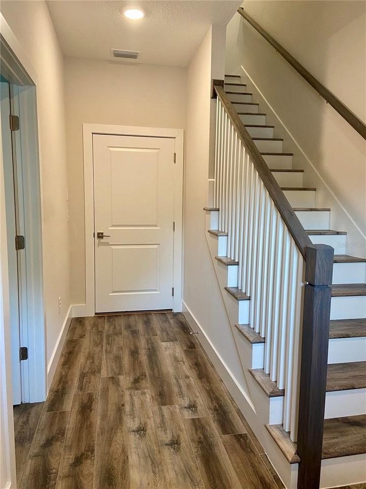 3126 W Azeele St #1 - Photo 3 of 17