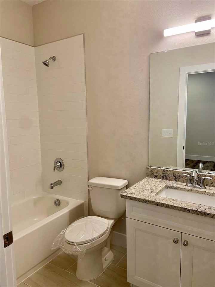 3126 W Azeele St #1 - Photo 5 of 17