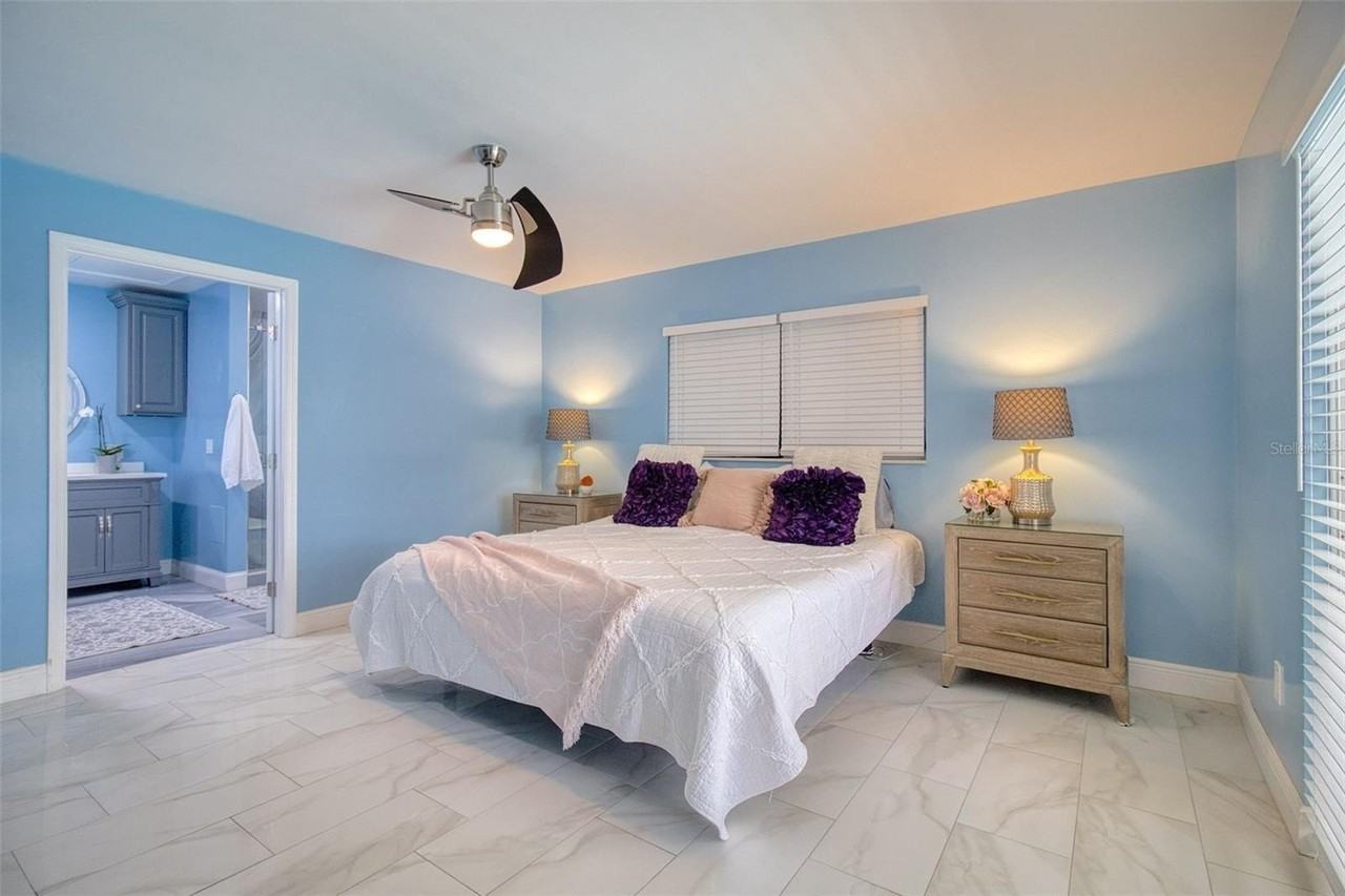 2315 Minneola Rd - Photo 5 of 50