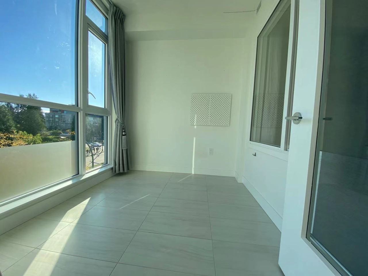 469 West King Edward Avenue #403 - Photo 4 of 7