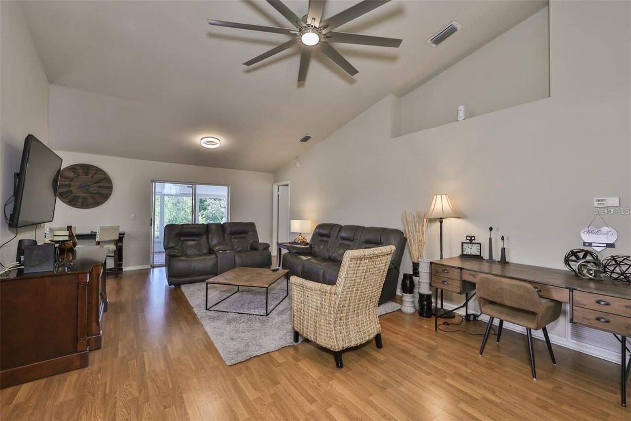 128 Lookout Dr - Photo 4 of 36