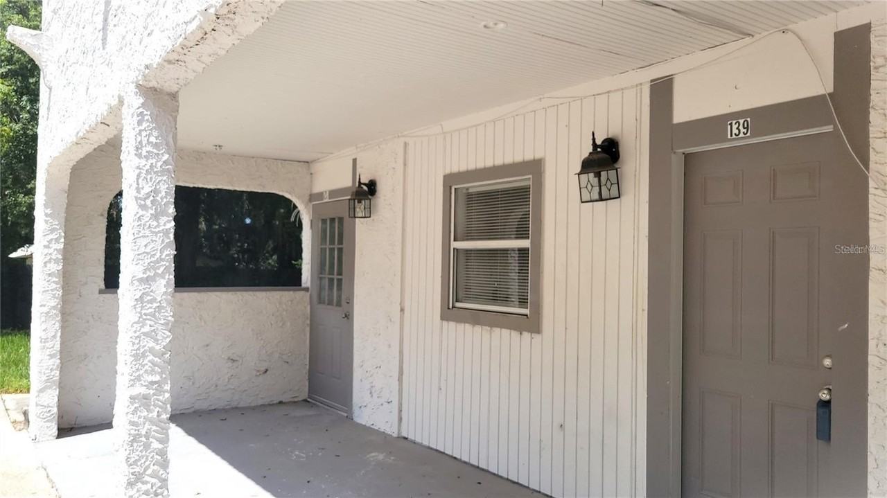 137 S Stone St - Photo 4 of 11