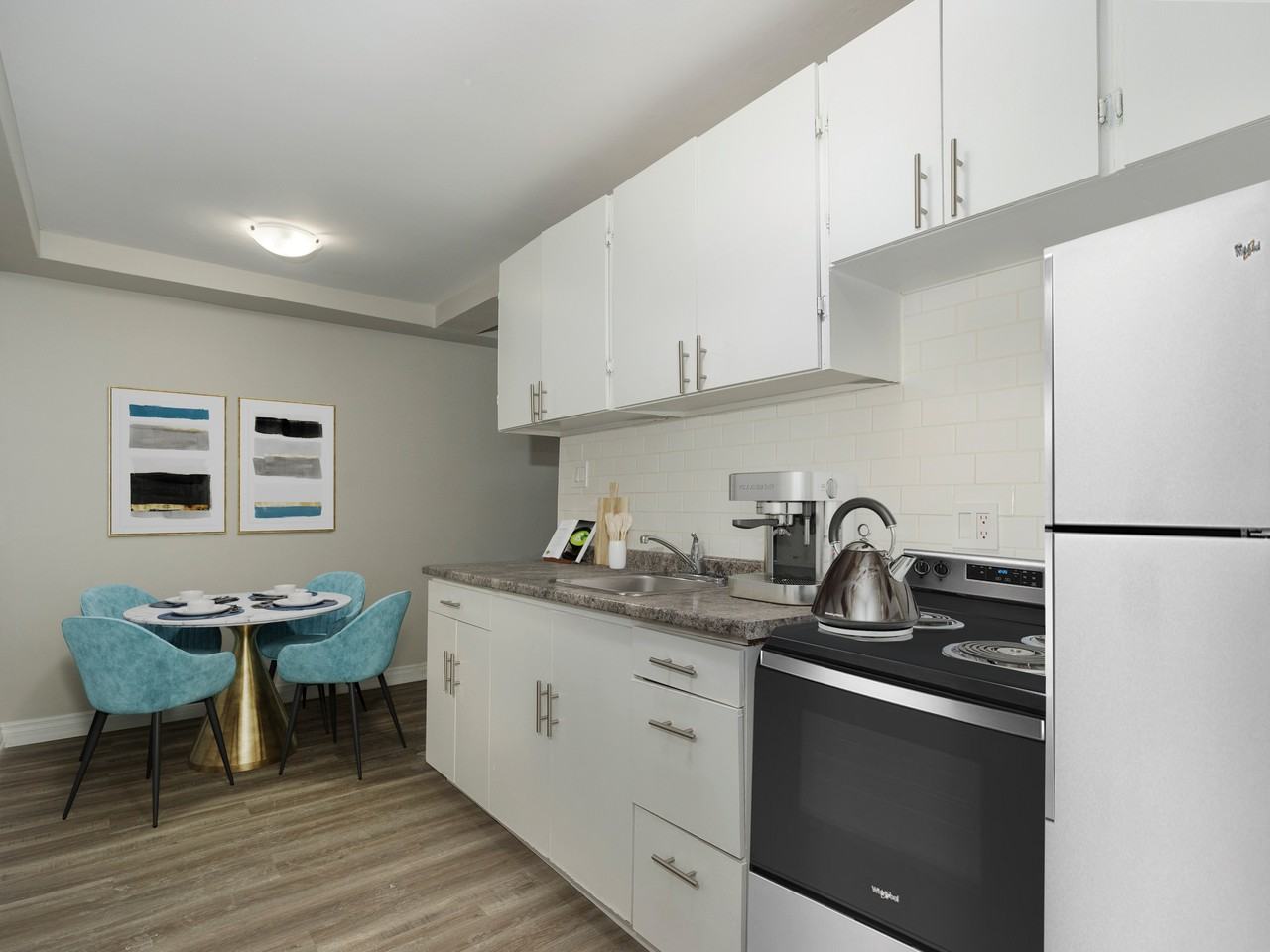 The Greystone - Photo 3 of 16