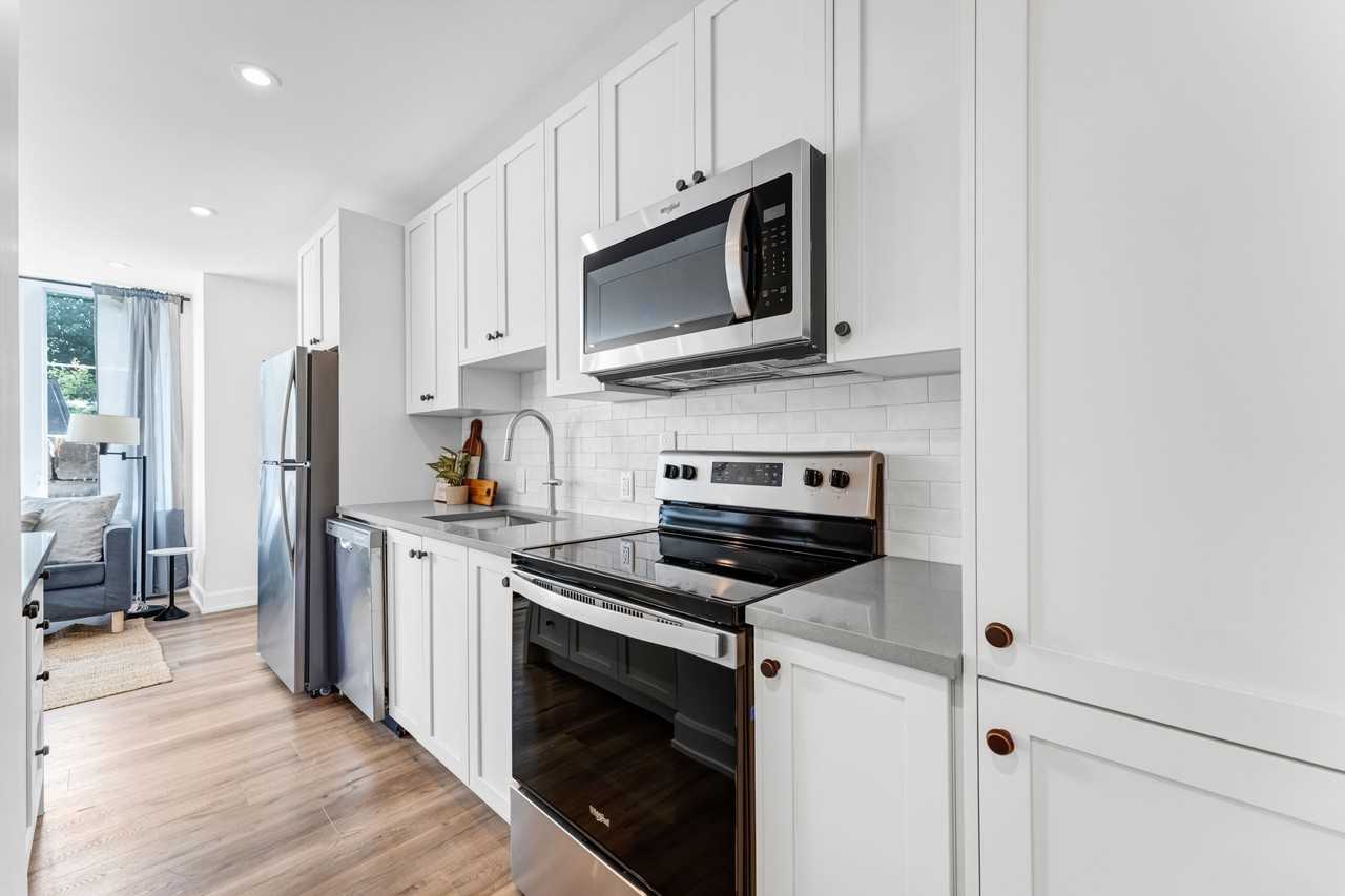 157 Sanford Ave - Photo 7 of 14