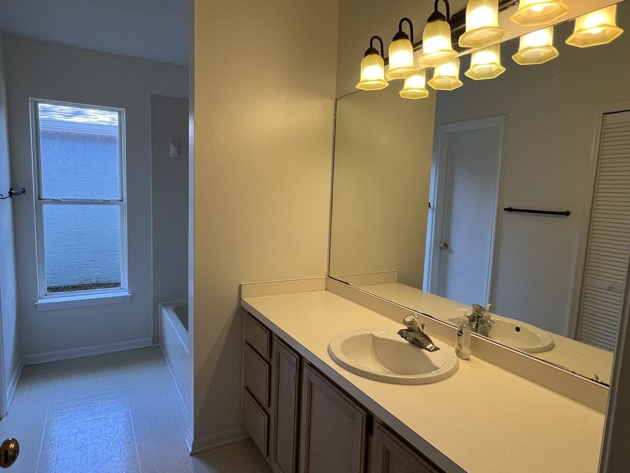 13048 Cog Hill Way - Photo 7 of 14