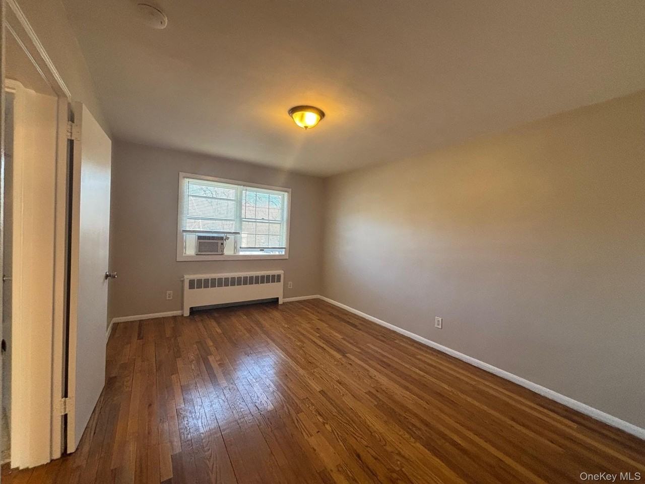 580 Bedford Rd #18 - Photo 6 of 17