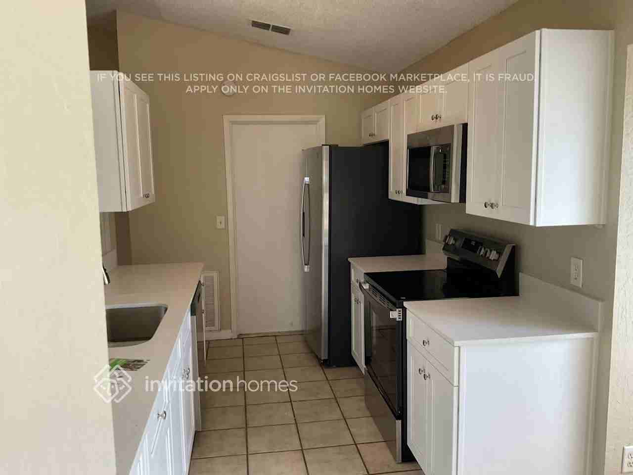 2653 Dixie Ln - Photo 6 of 15