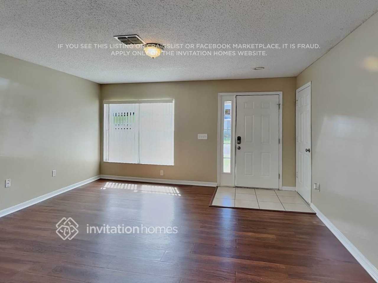 109 Owenshire Cir - Photo 3 of 14