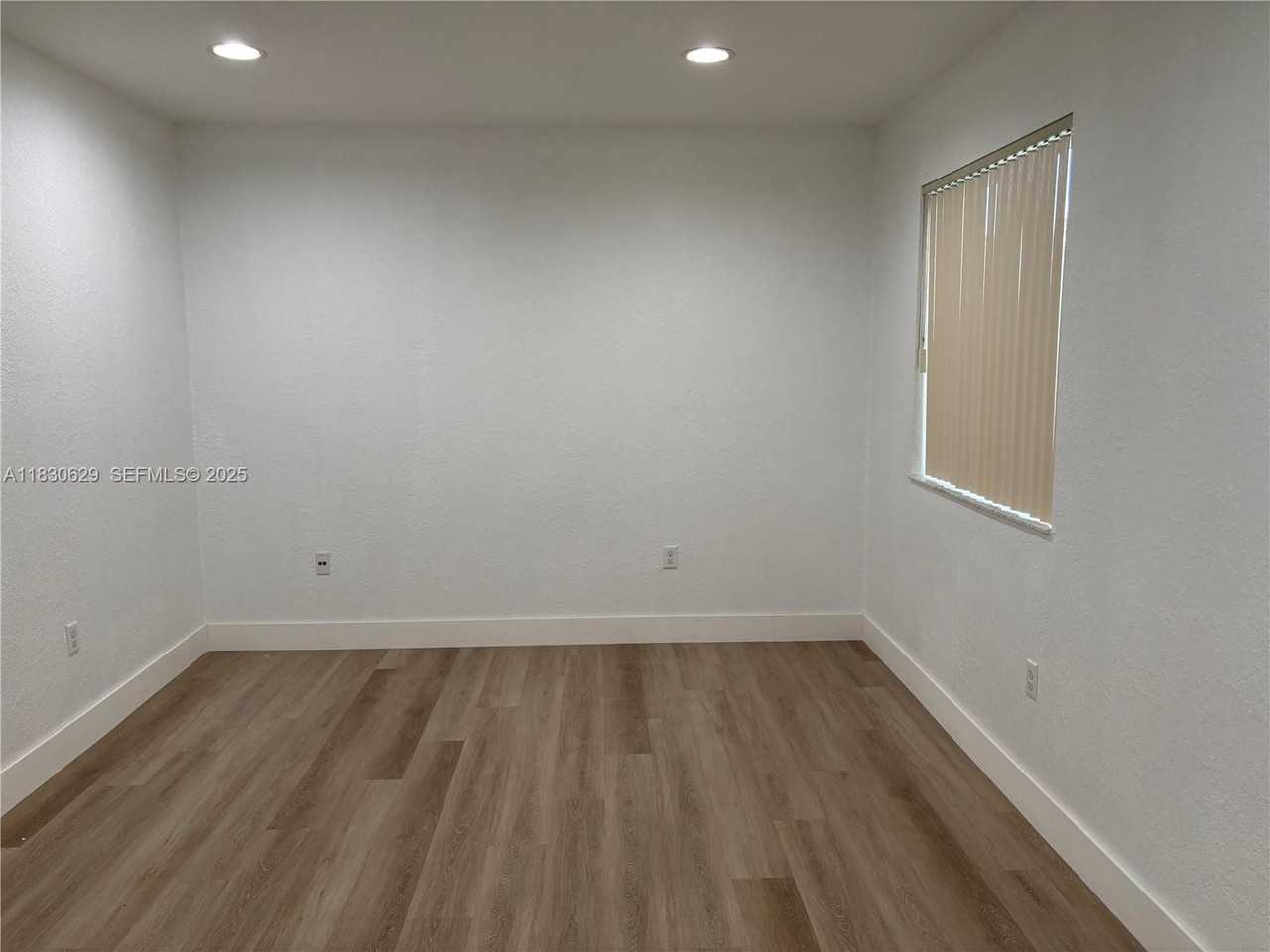 1360 West 30th Street #1360 - Photo 2 of 8