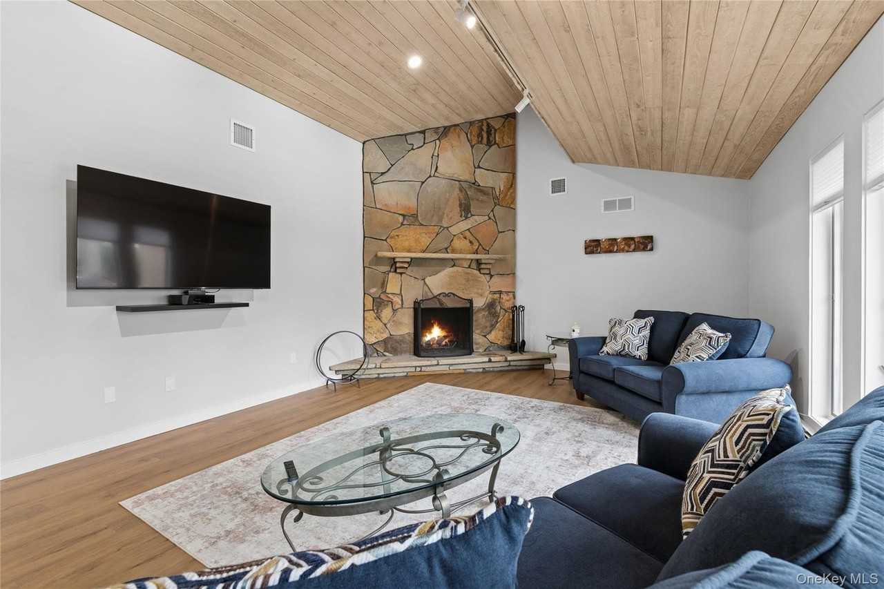 3 Harbor Rd - Photo 7 of 27