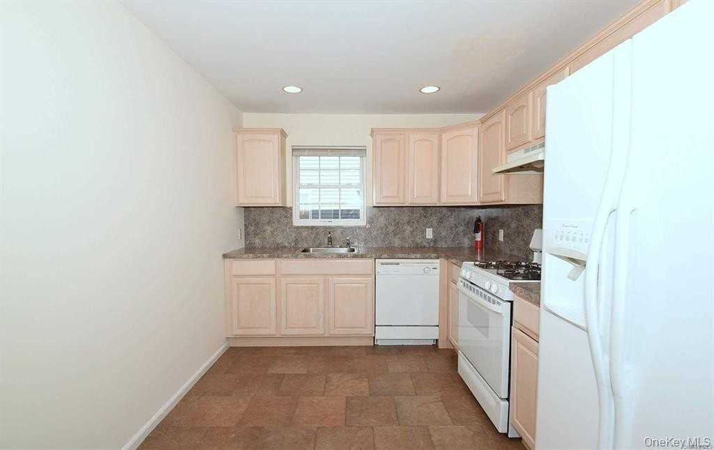 74 Firwood Rd #A - Photo 4 of 9