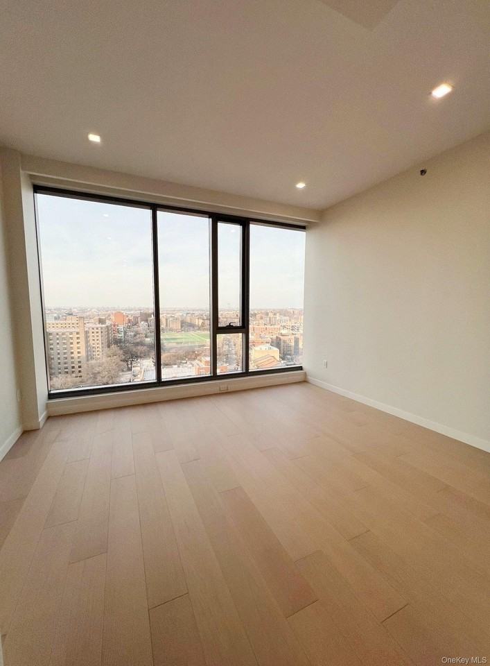 3532 Leavitt St #11M - Photo 6 of 12