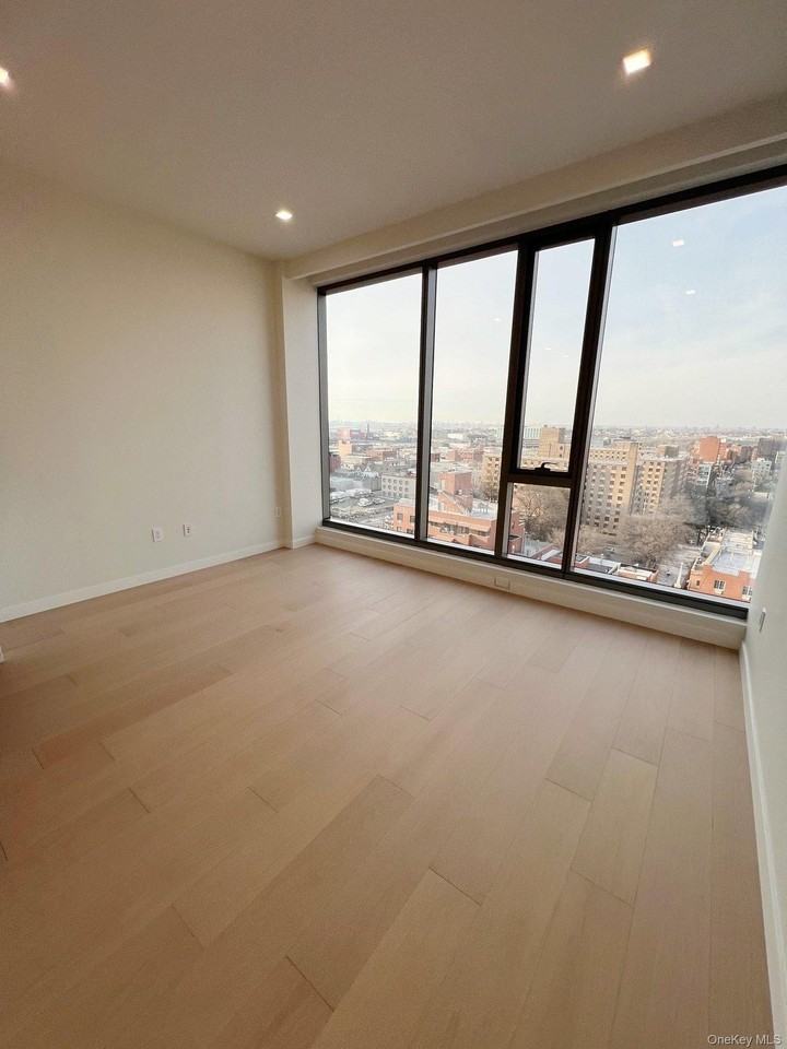 3532 Leavitt St #11M - Photo 7 of 12