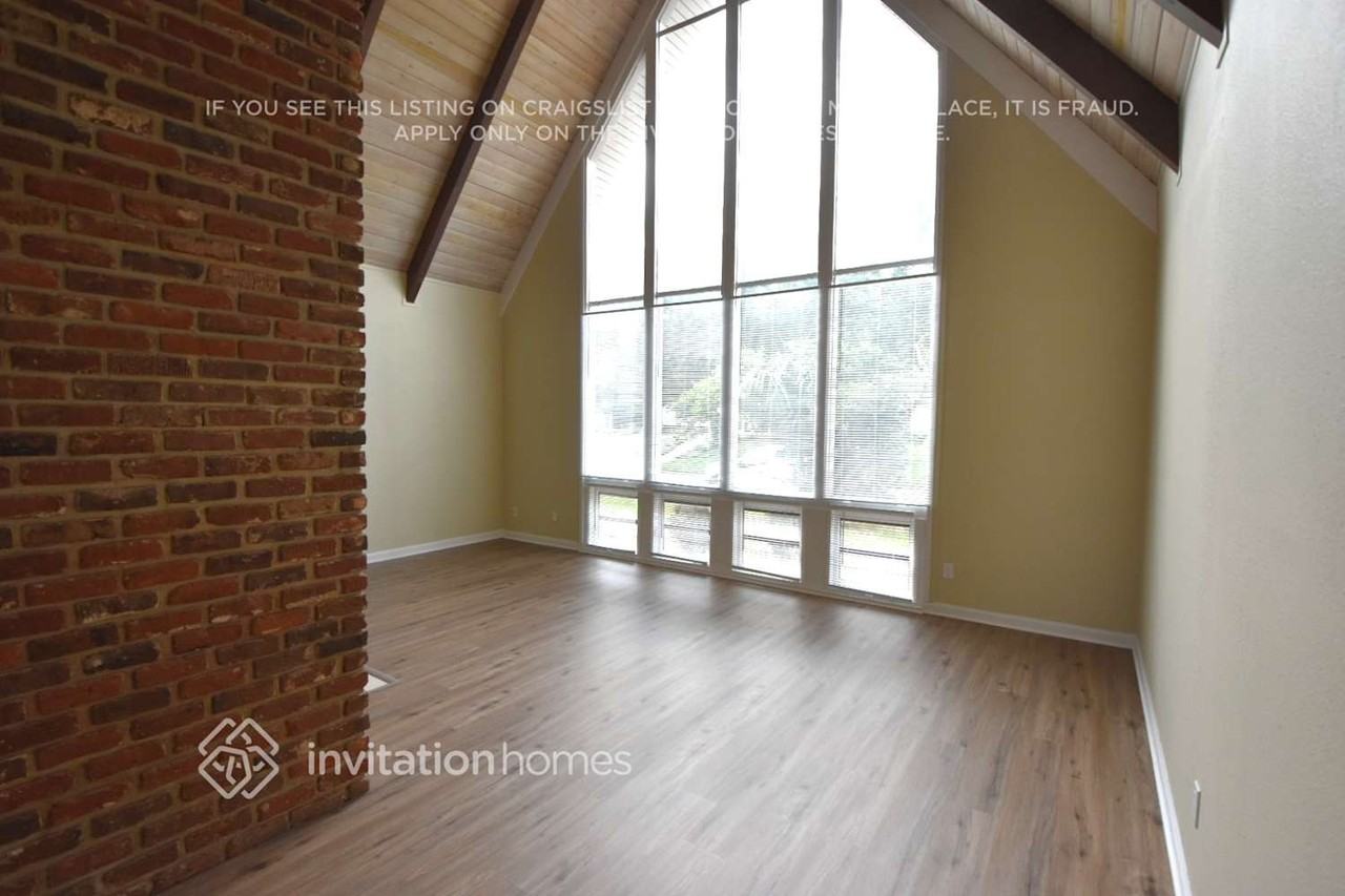 2513 Tuscaloosa Trl - Photo 2 of 8