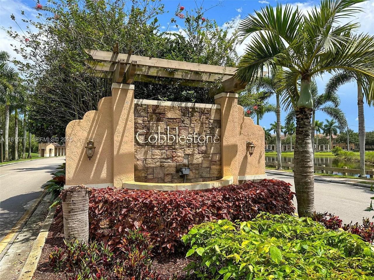 419 Southwest 147th Terrace #108 - Photo 5 of 25