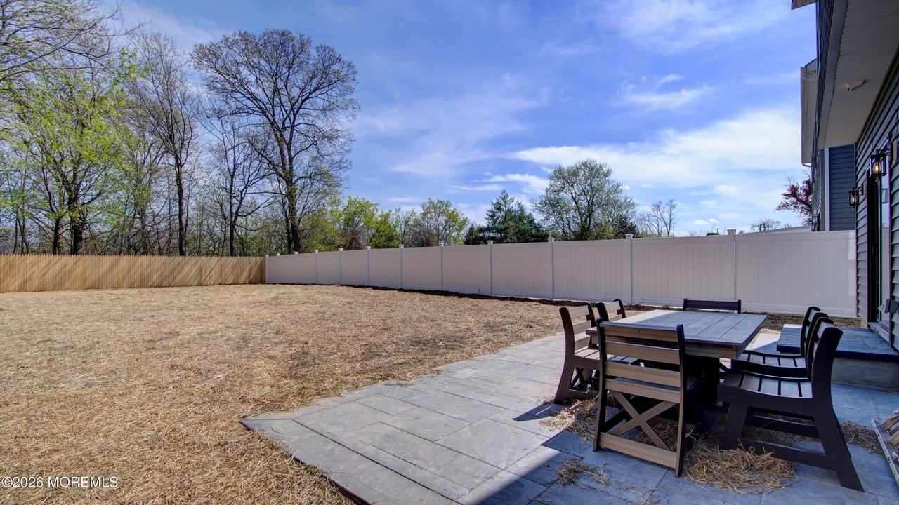 47 Atlantic Ave - Photo 6 of 35