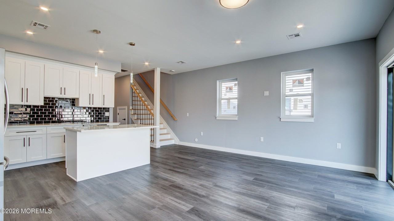 49 Atlantic Ave #A - Photo 7 of 29