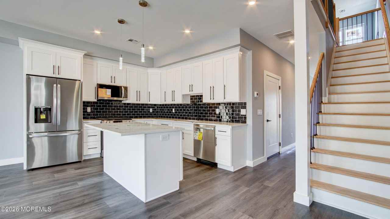 49 Atlantic Ave #B - Photo 5 of 29