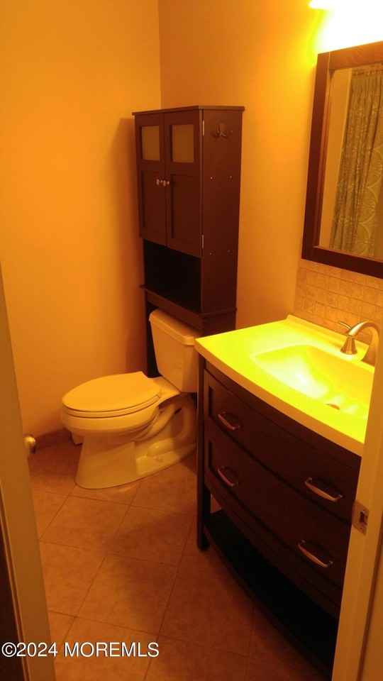 48 Rodhos St - Photo 7 of 11