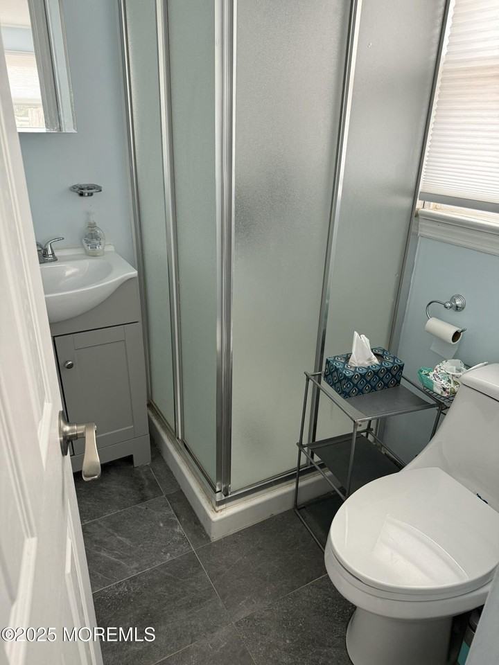 23 Hilltop Rd - Photo 4 of 10