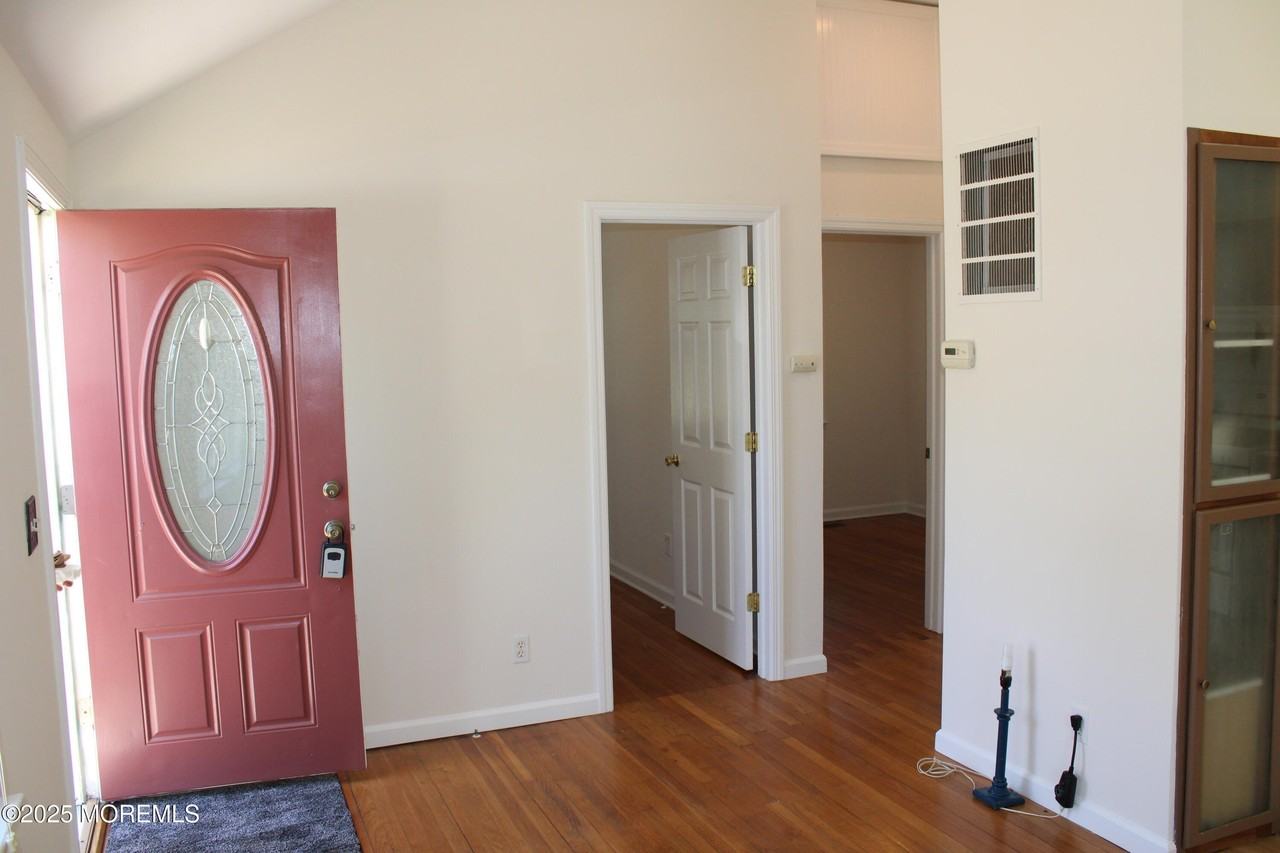 21 Coolidge Dr - Photo 7 of 12