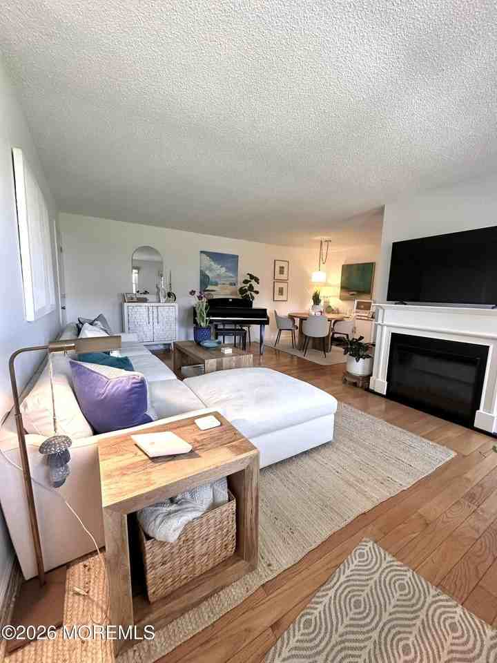 101 Wharfside Dr - Photo 4 of 19