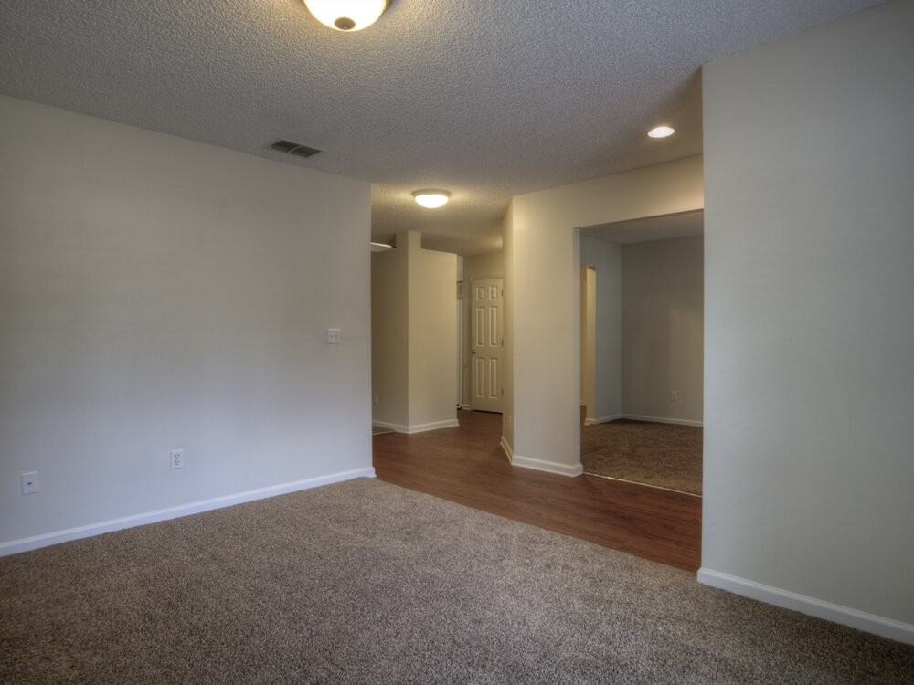 1336 Marsh Grass Ct - Photo 5 of 24