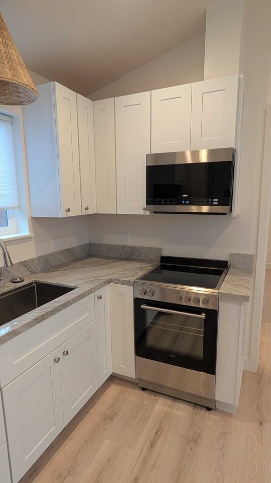 1725 Spur Ridge Ln #A - Photo 6 of 18