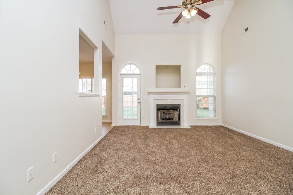 4029 Kristen St - Photo 5 of 17