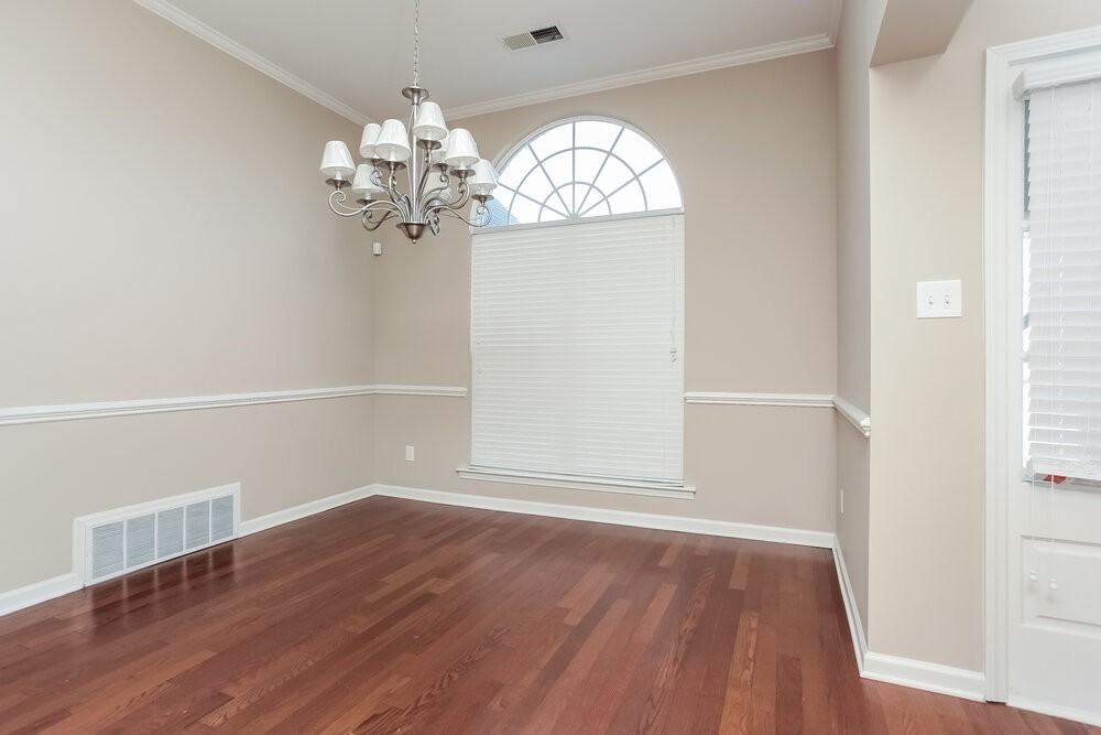 5837 Stonewall Dr - Photo 5 of 29