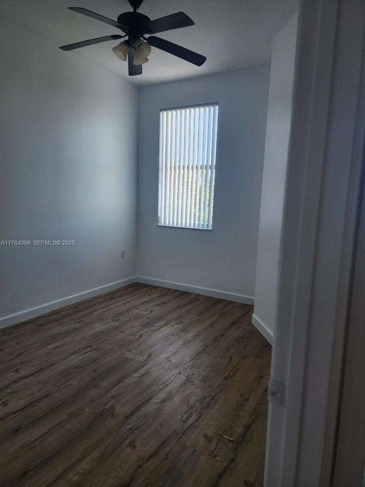 2138 Van Buren Street #604 - Photo 5 of 16