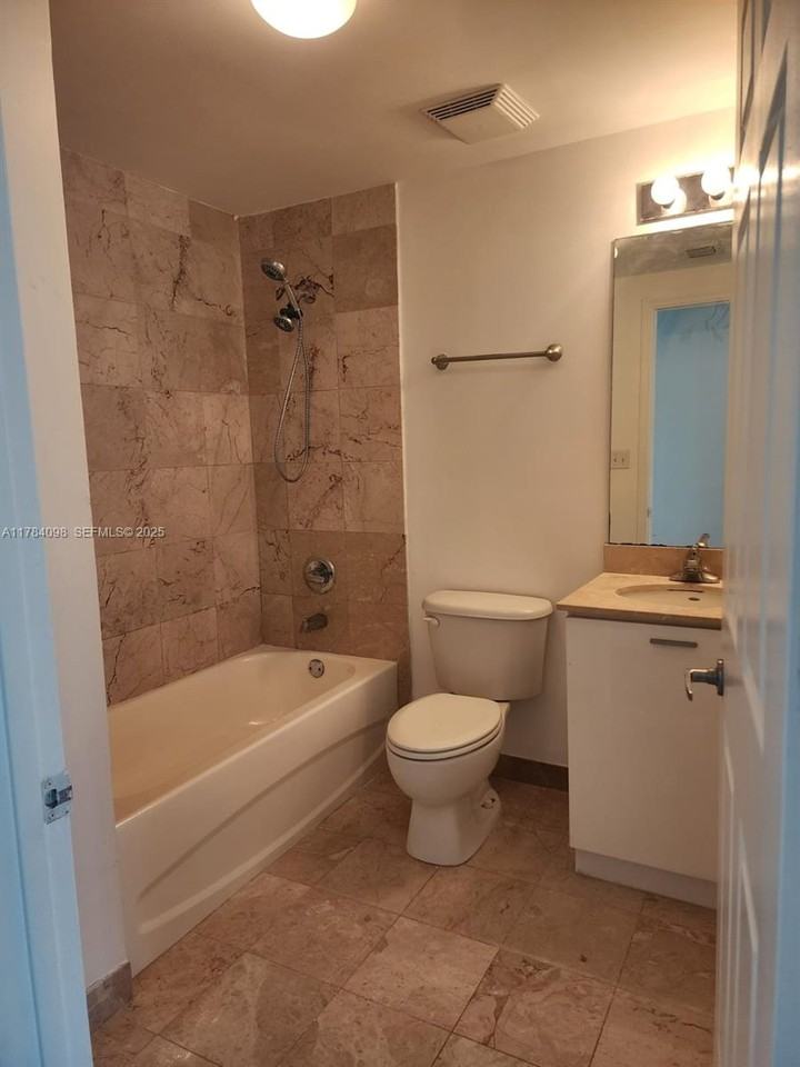 2138 Van Buren Street #604 - Photo 7 of 16