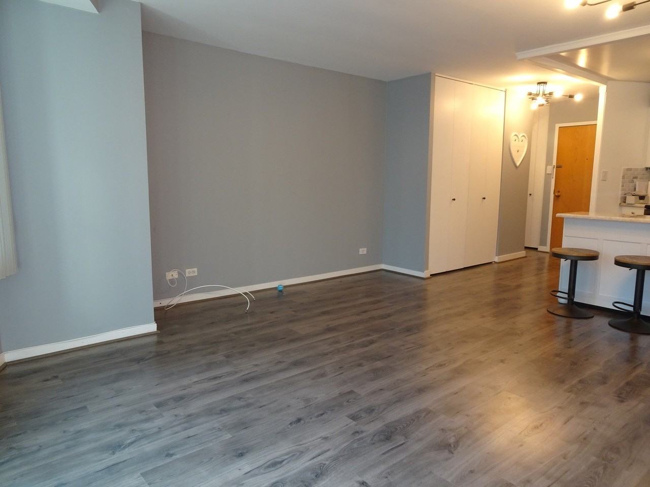 211 E Ohio St #2215 - Photo 6 of 13