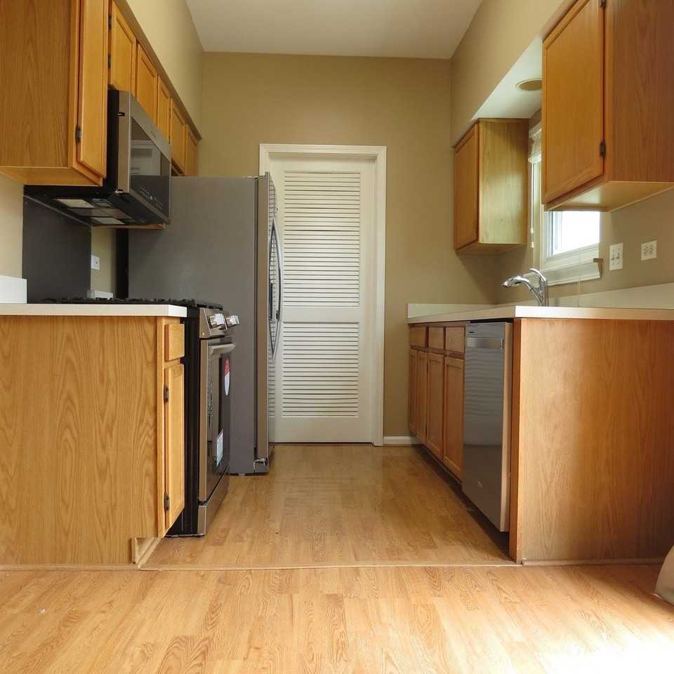 2530 Warm Springs Ln - Photo 5 of 17