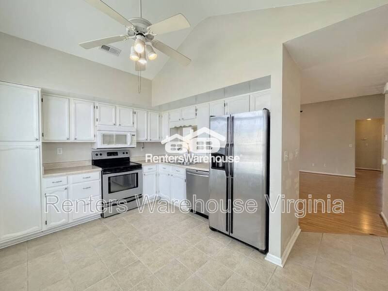 5913 Chain Bridge Rd - Photo 6 of 30