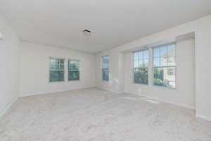 212 N Commerce St - Photo 5 of 17