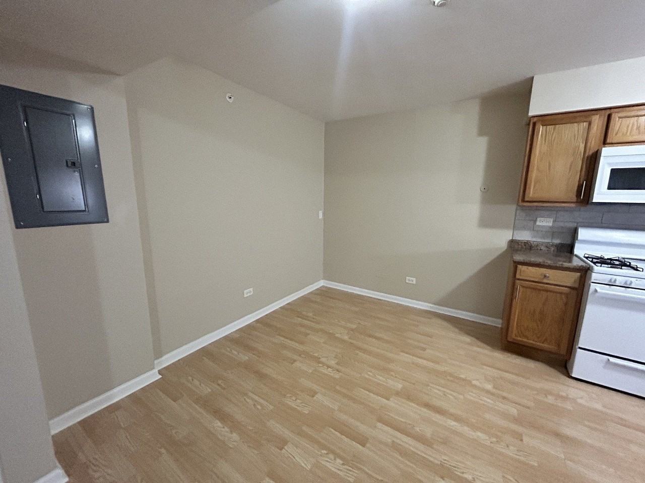 6616 104th Pl #5 - Photo 6 of 11