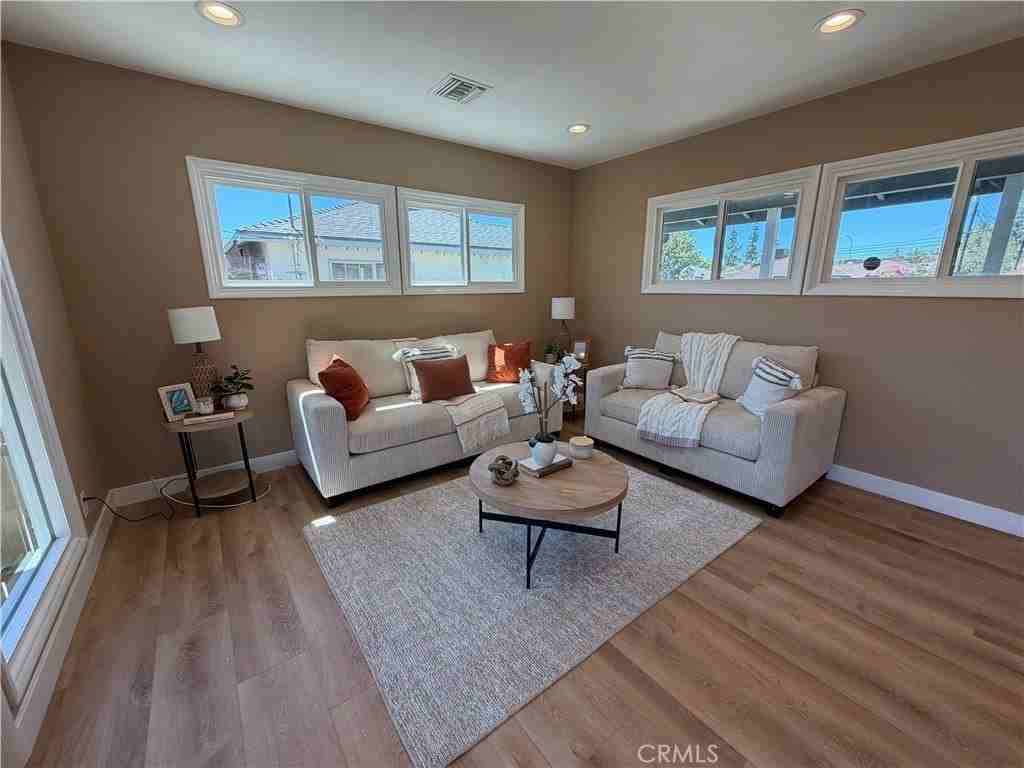 11012 Marklein Ave - Photo 7 of 30