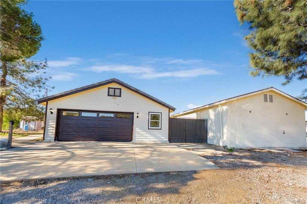 6401 Hubbard Rd - Photo 3 of 21