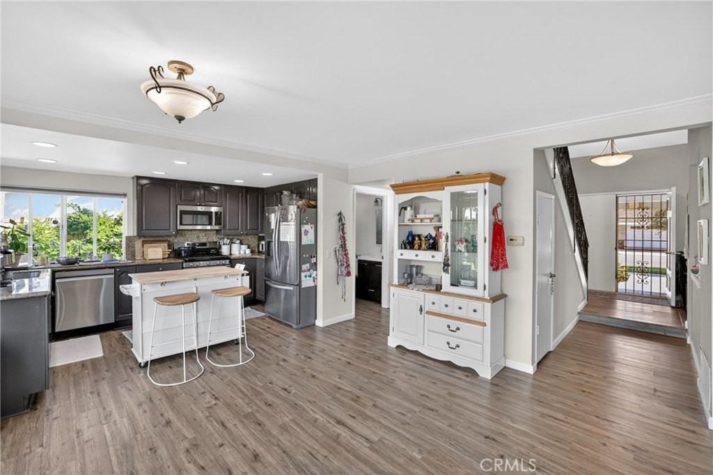 8631 Larkport Dr - Photo 5 of 26