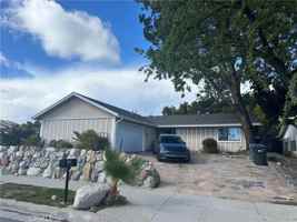 featured image of 26141 Hatmor Dr