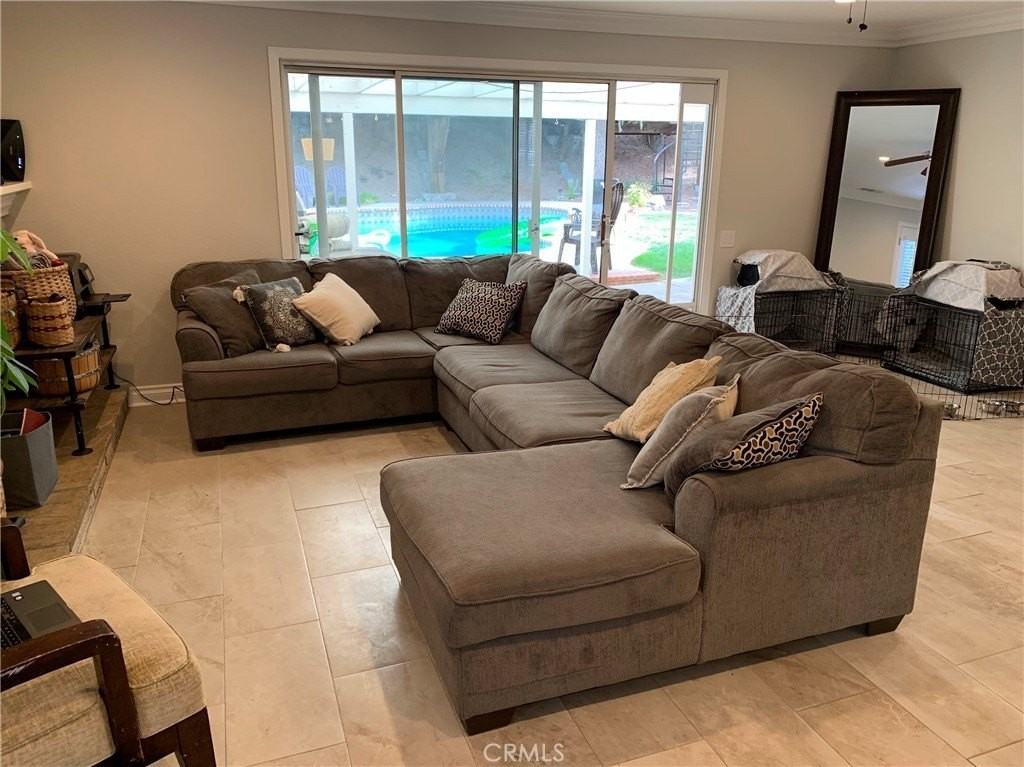 26141 Hatmor Dr - Photo 7 of 36