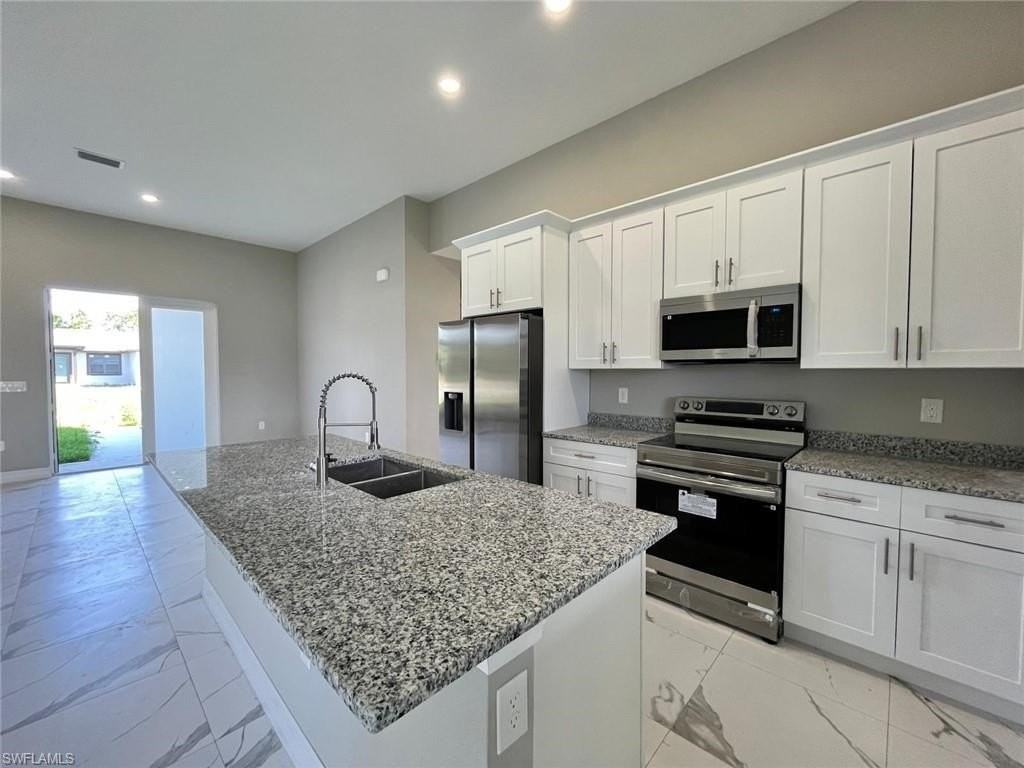 3115 58th St W - Photo 3 of 14