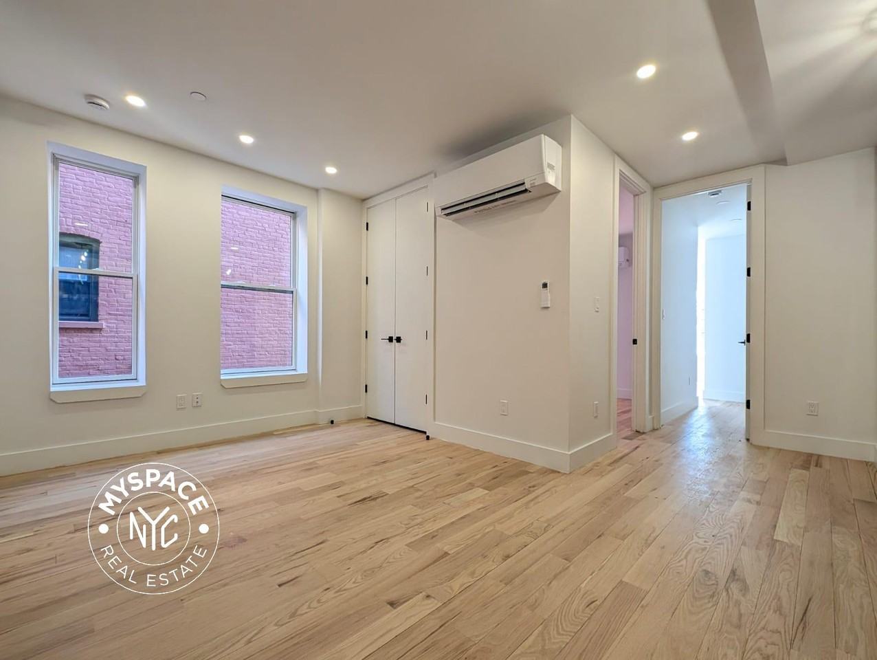 376 Montgomery St #2C - Photo 2 of 5
