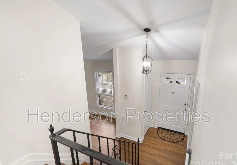 3612 Winterfield Pl - Photo 4 of 34