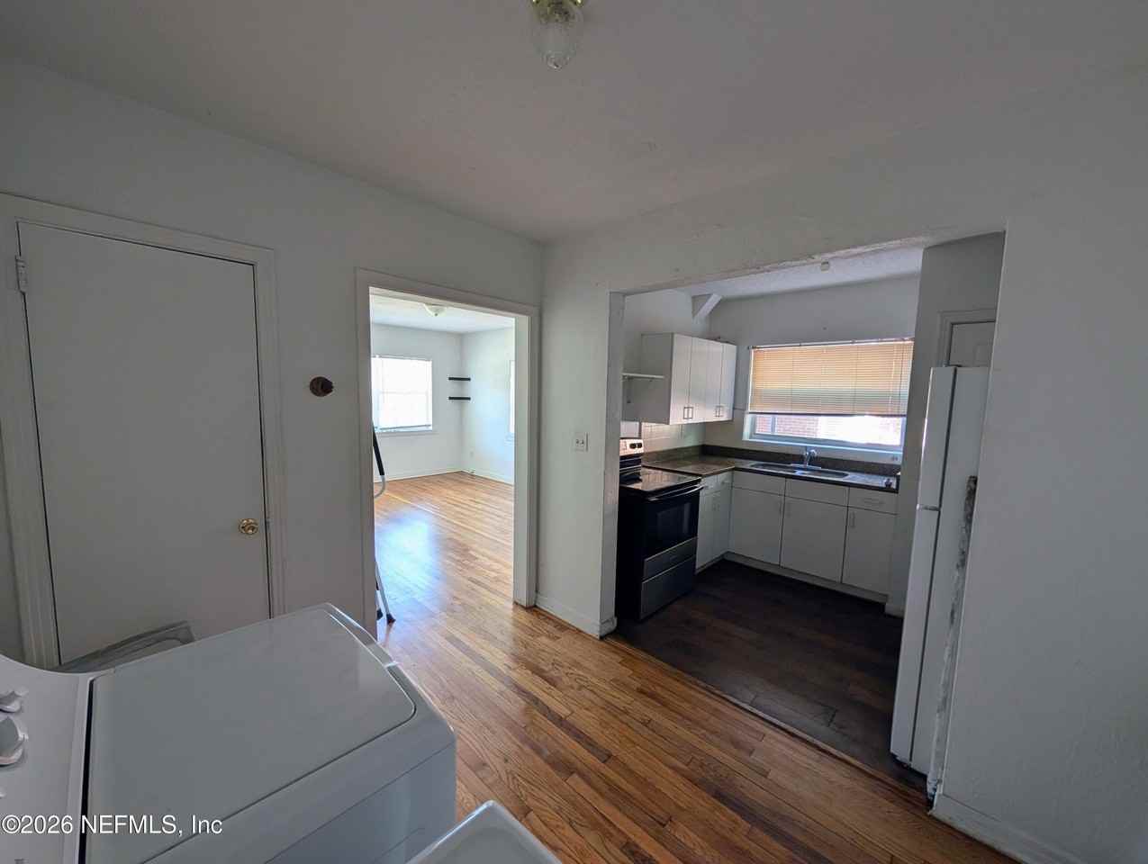 2136 College St #1 - Photo 3 of 7