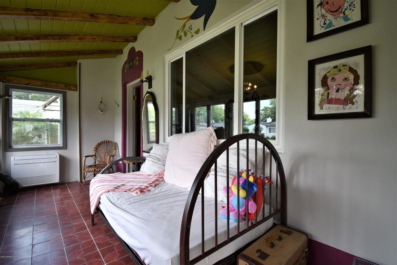 4641 Blount Ave - Photo 4 of 21