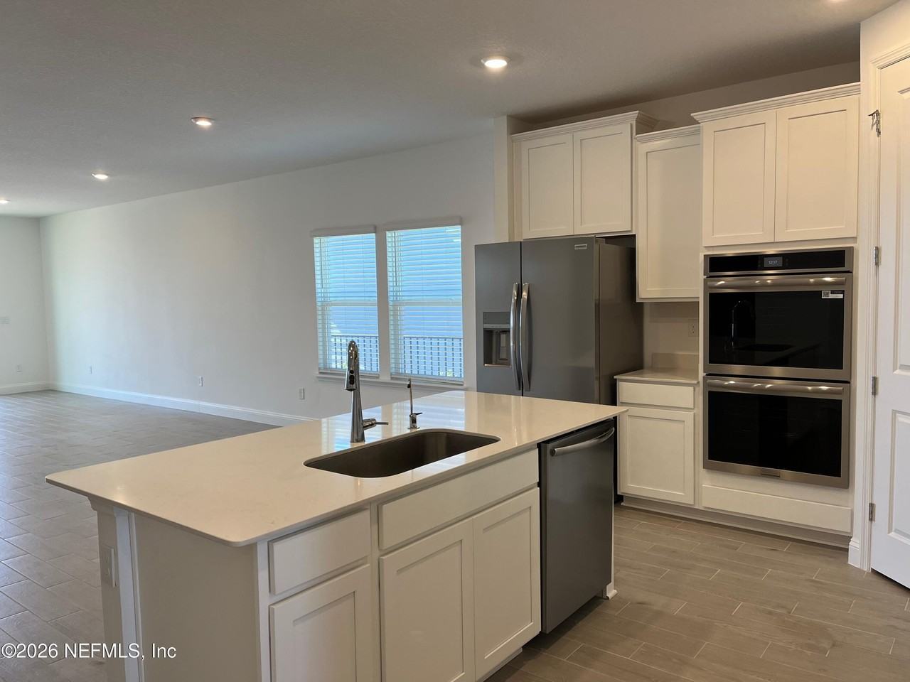 66 Otsego Ln - Photo 4 of 23